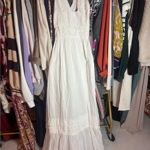 Elegant White Maxi Dress